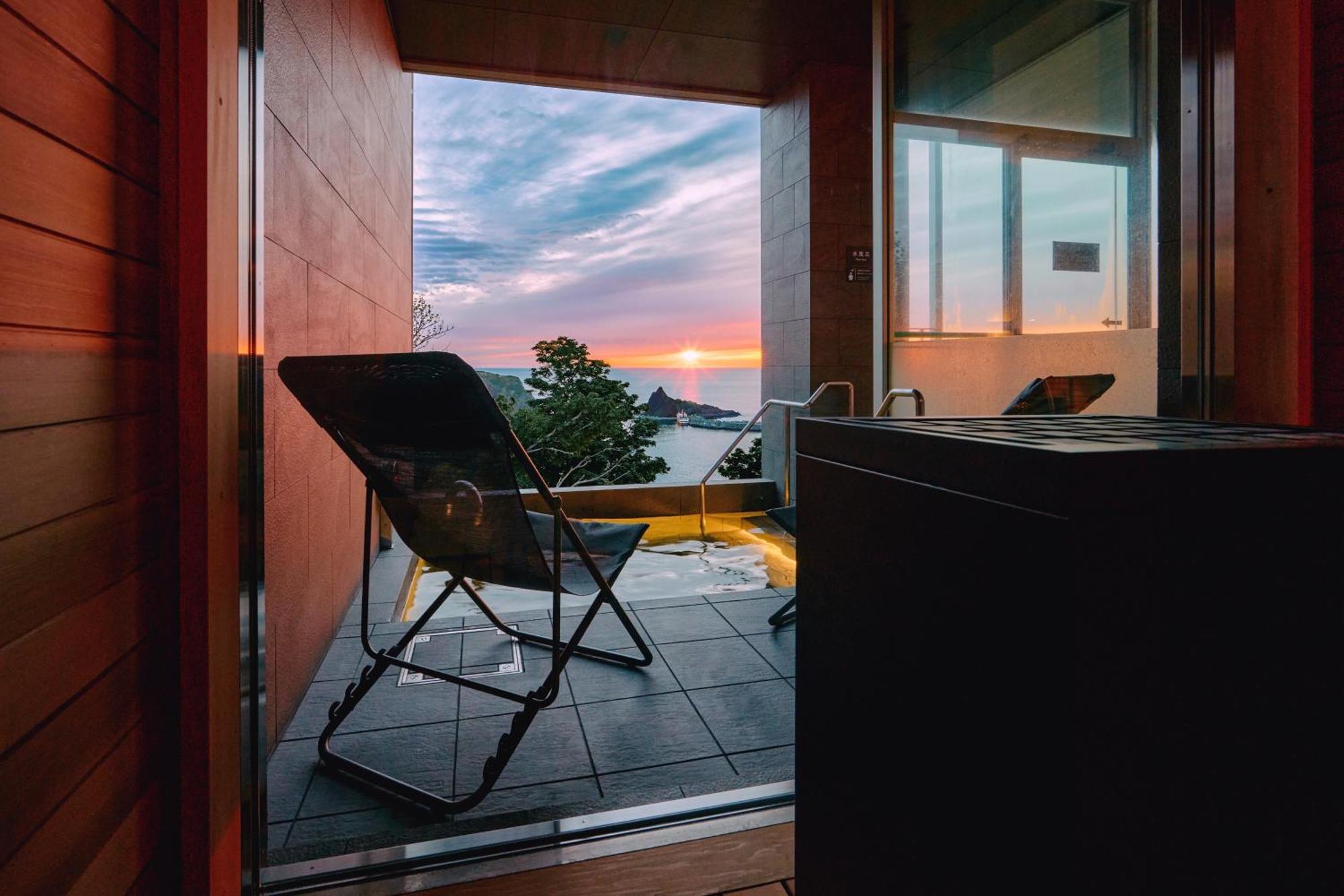 Shiretoko Yuhi No Ataruie Onsen Hostel Shari Bagian luar foto