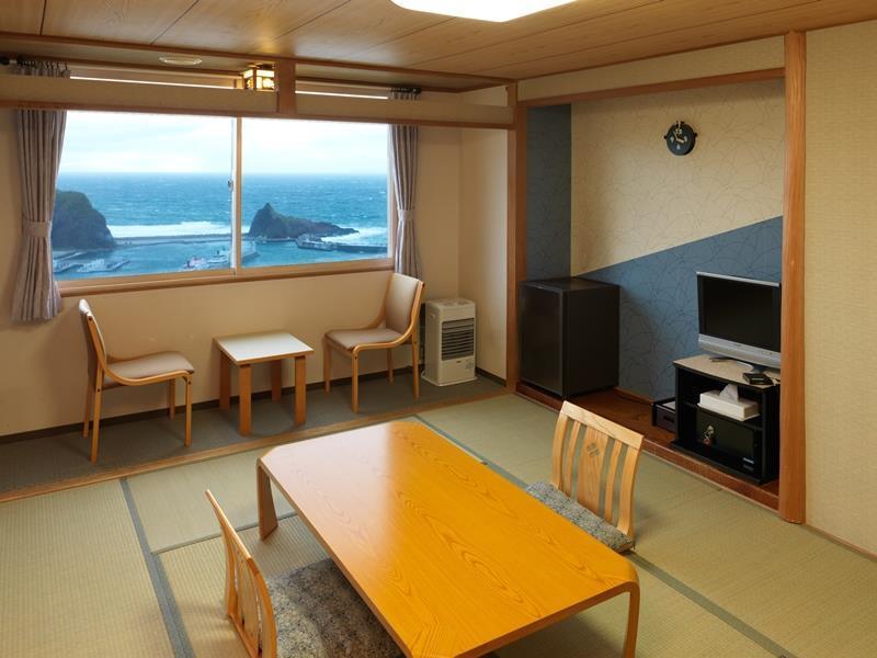 Shiretoko Yuhi No Ataruie Onsen Hostel Shari Bagian luar foto