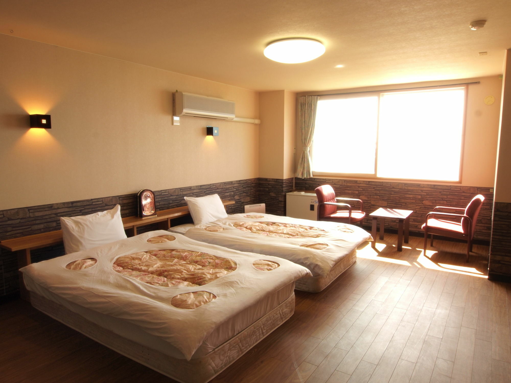 Shiretoko Yuhi No Ataruie Onsen Hostel Shari Bagian luar foto