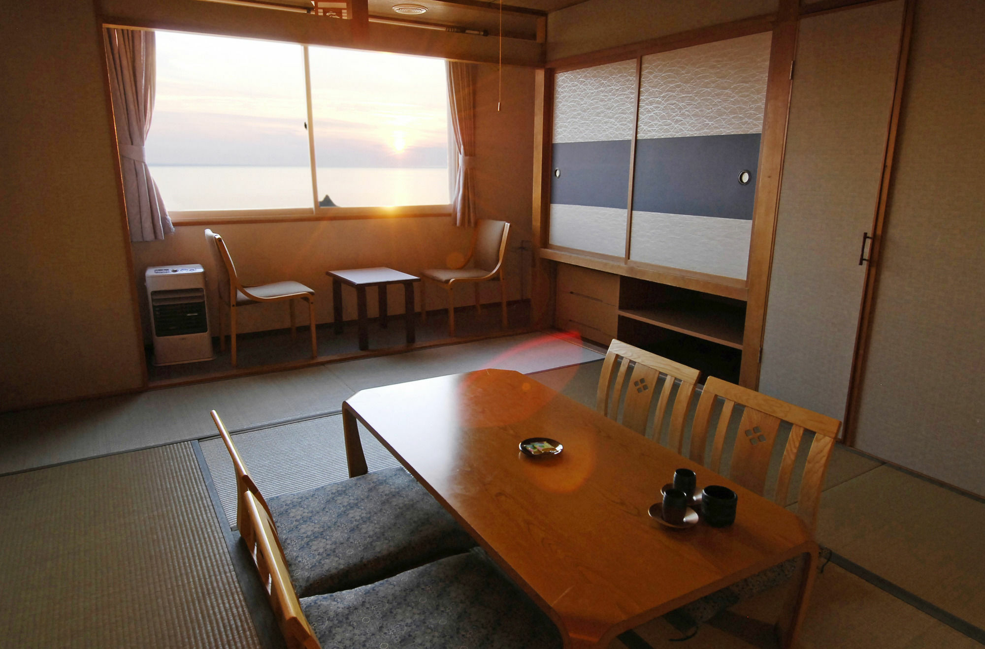 Shiretoko Yuhi No Ataruie Onsen Hostel Shari Bagian luar foto
